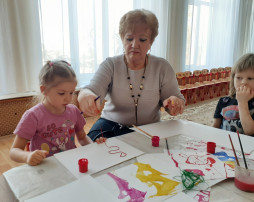 Рисование с помощью нити Рисование с помощью нити.